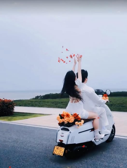 CỨ COI EM VÔ HÌNH LÀ ĐƯỢC