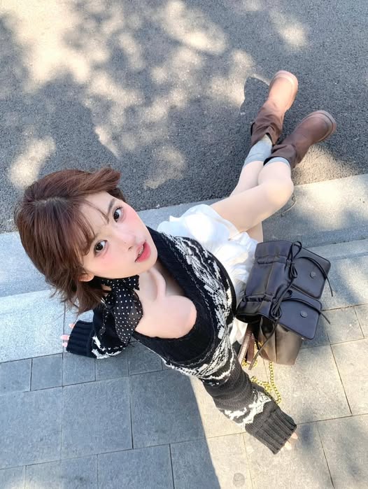 GIẢ TIỂU THƯ
