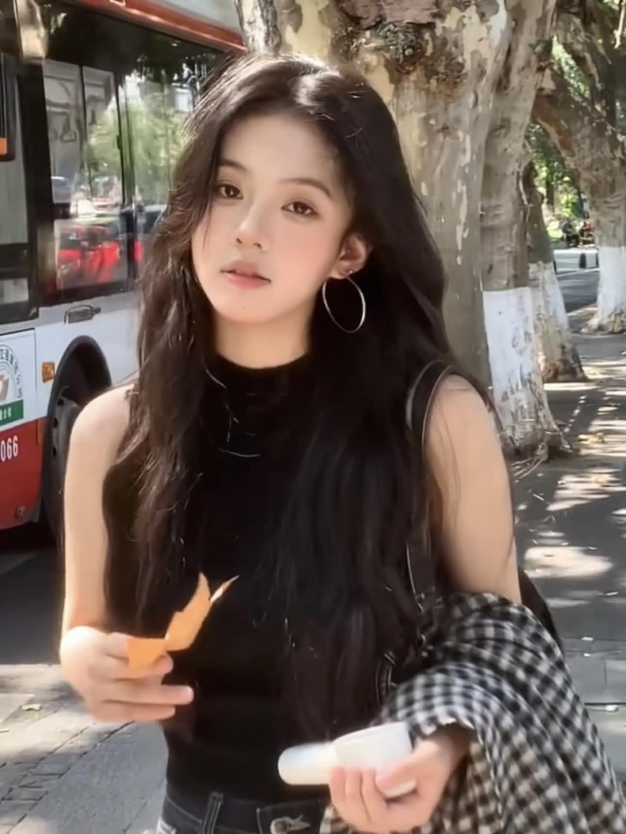 EM SẼ BÁM ANH CẢ ĐỜI