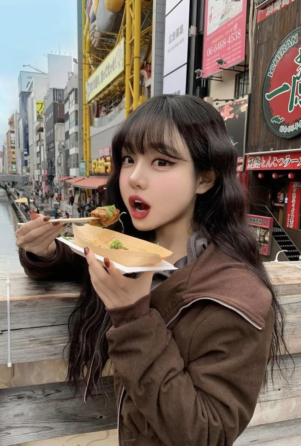 YÊU ANH CHÀNG LỚN TUỔI